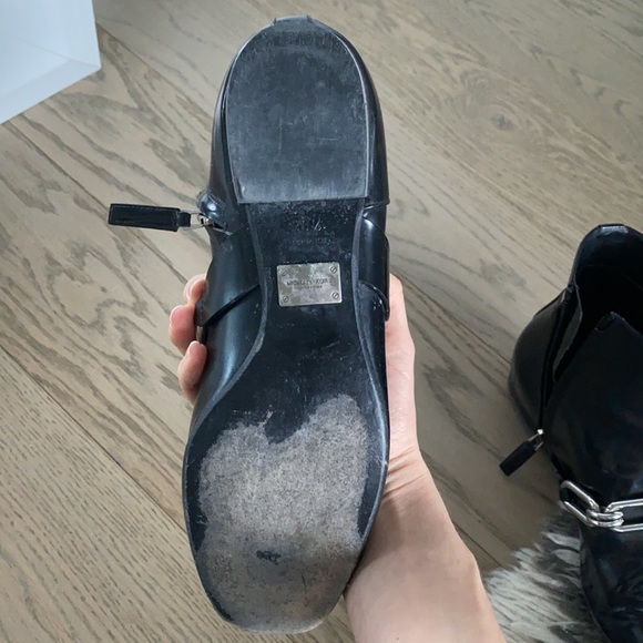 Michael Kors bootie. - Picture 9 of 9